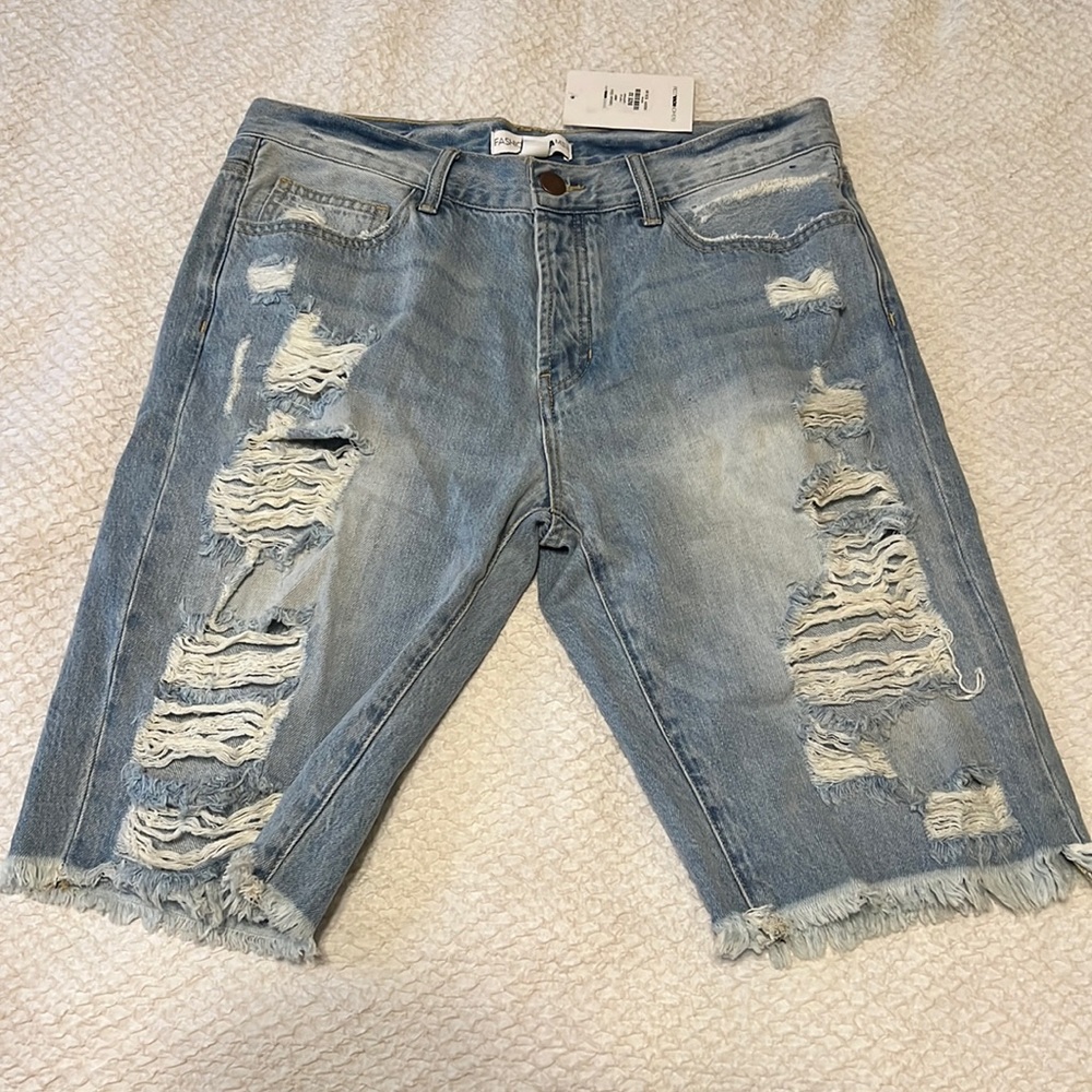 FashionNova Men shorts